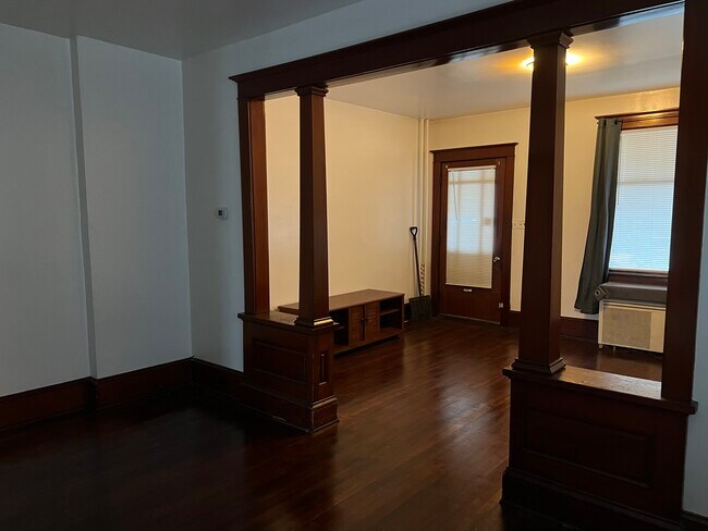 Foto del edificio - 238 W Lincoln St