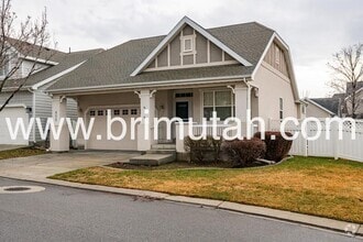Building Photo - 602 E Land Rush Dr