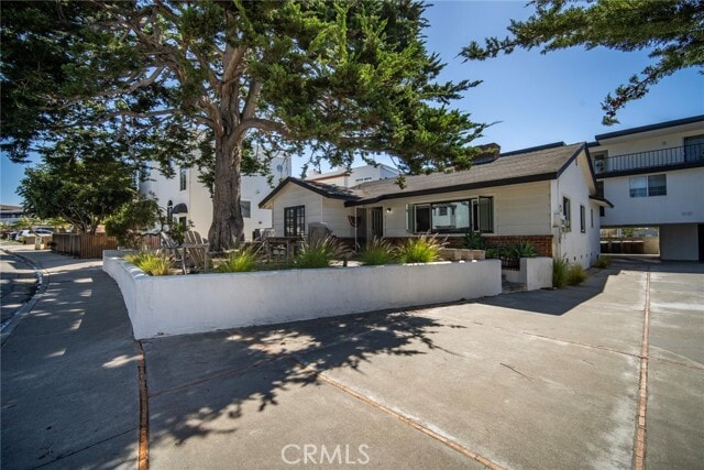 Building Photo - 237 Avenida Montalvo