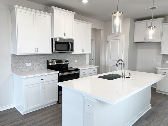 Building Photo - 2023 Single Story Home in Stonewall Ranch!