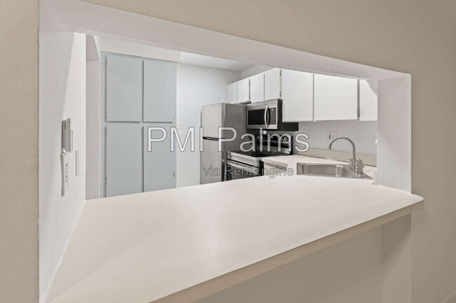 Building Photo - 1236 Pine Ridge Cir W