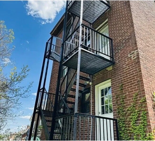 Foto del edificio - 2844 Louisiana Ave