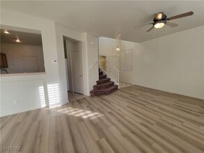 Building Photo - 10957 Calistoga Springs Ct