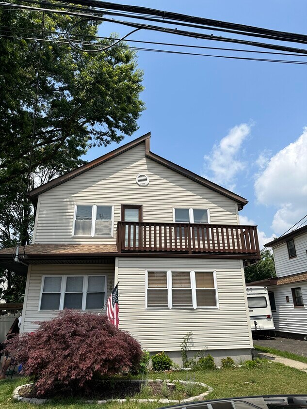 Front - 45 John St