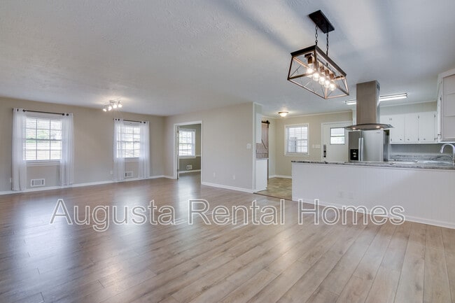 Building Photo - 4428 Owens Rd