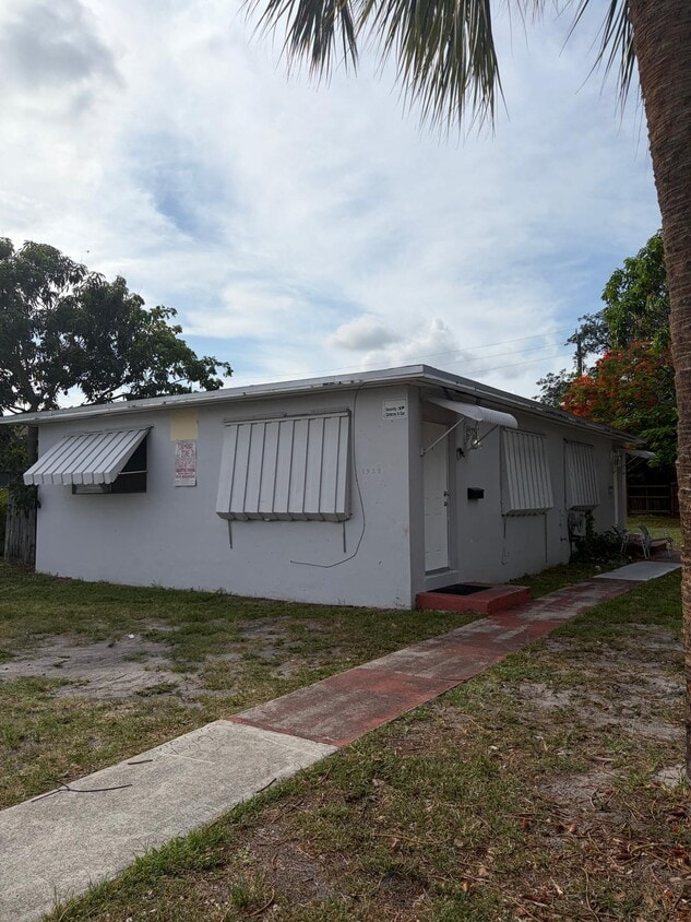 Photo - 1929 Thomas St (Hollywood, FL)