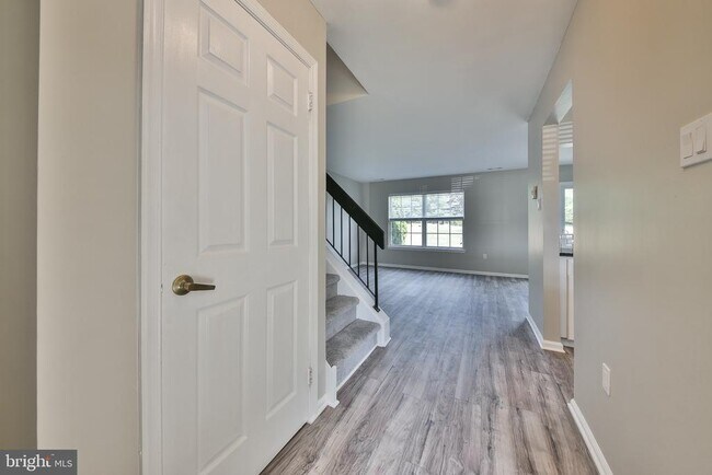 Foto del edificio - 35 Nutmeg Pl