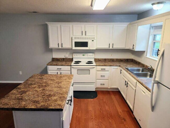 Foto del edificio - 1722 30th Ln