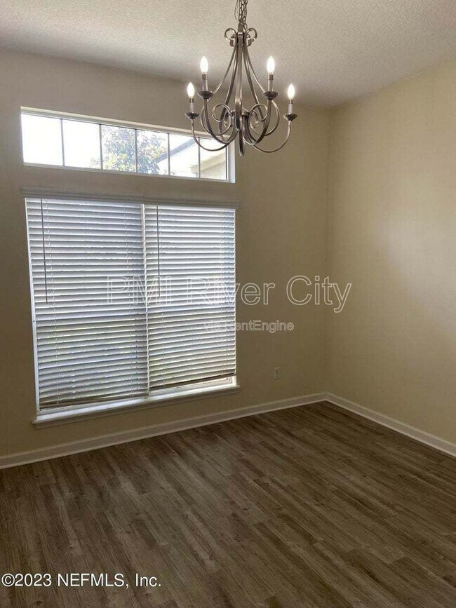 Foto del edificio - 533 Alice Cove Ct