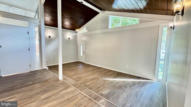 Foto del edificio - 2396 Yarmouth Ct