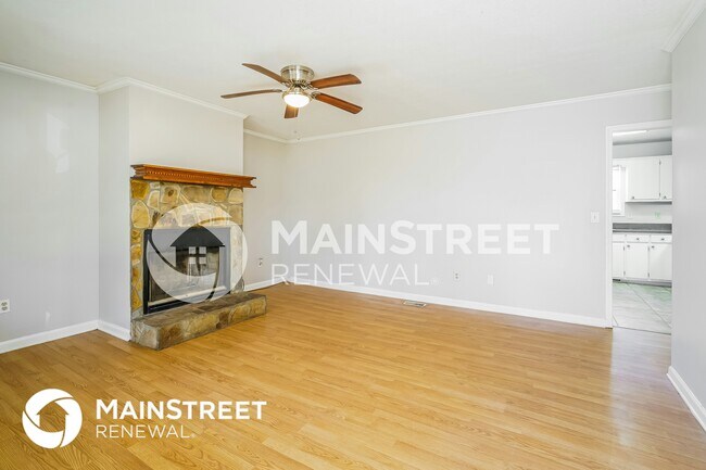 Foto del edificio - 315 Bakers Bridge Cir