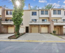 Building Photo - 18616 Pier Point Pl
