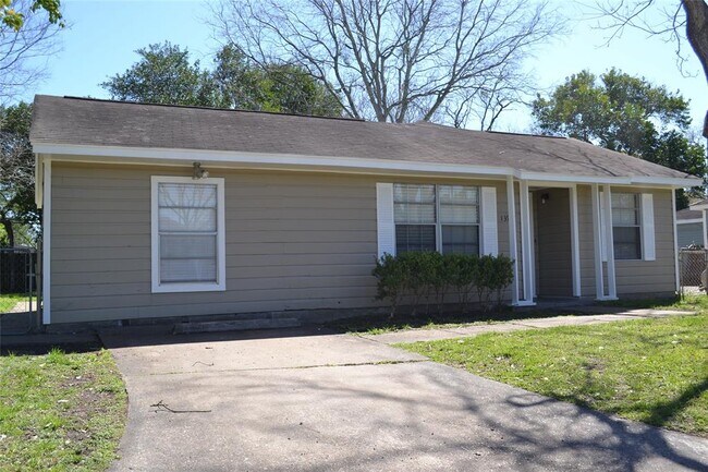 Building Photo - 13907 Nitida St