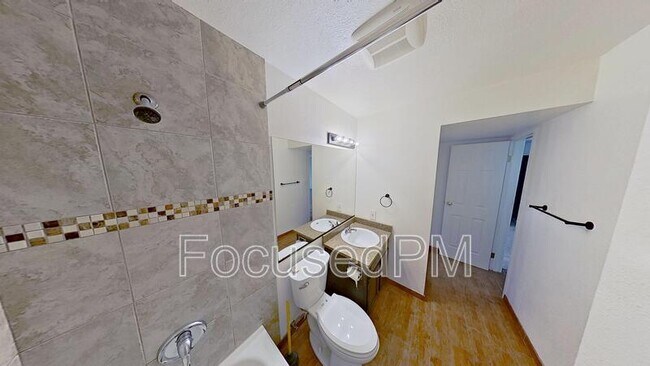 Foto del edificio - 4400 S Quebec St