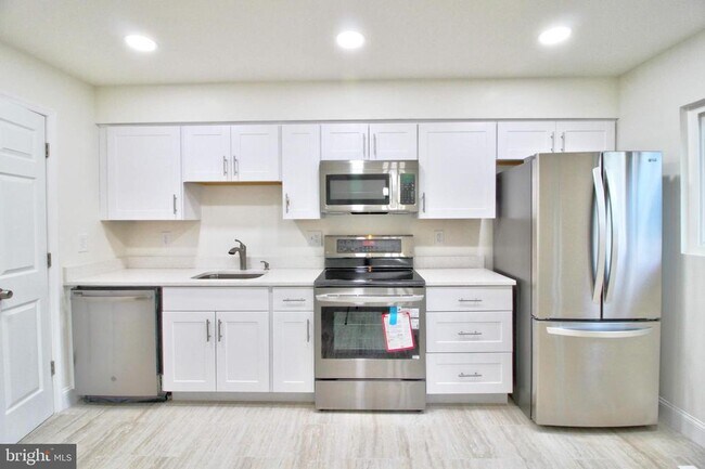 Foto del edificio - 87 Meadowlark Ave