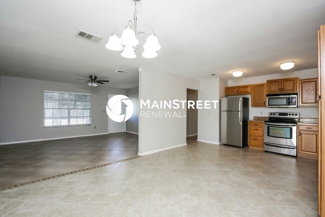 Building Photo - 3 Bedroom Pet-Friendly Home in North Port, FL with Main Street Renewal