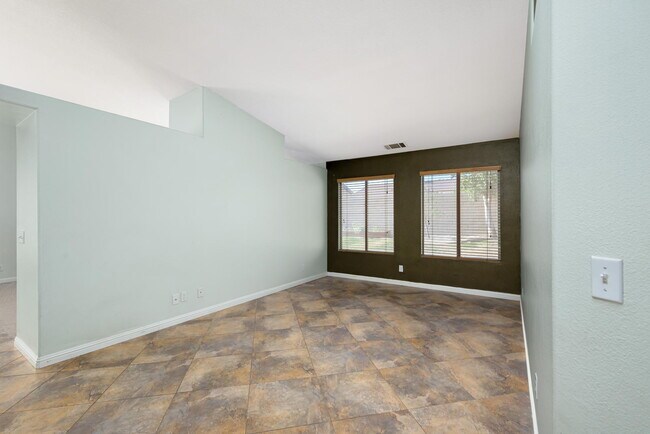 Foto del edificio - 79783 Independence Way