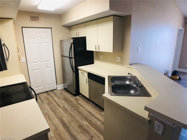 Building Photo - 13561 Eagle Ridge Dr