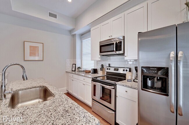 Building Photo - 3 br, 3 bath House - 52 Cannon Street B