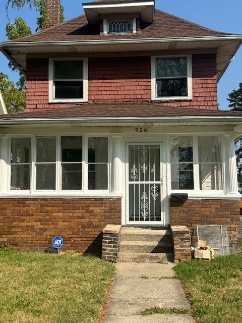 Primary Photo - 920 Prospect Ave