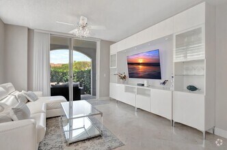 Building Photo - 3606 S Ocean Blvd