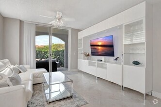 Building Photo - 3606 S Ocean Blvd