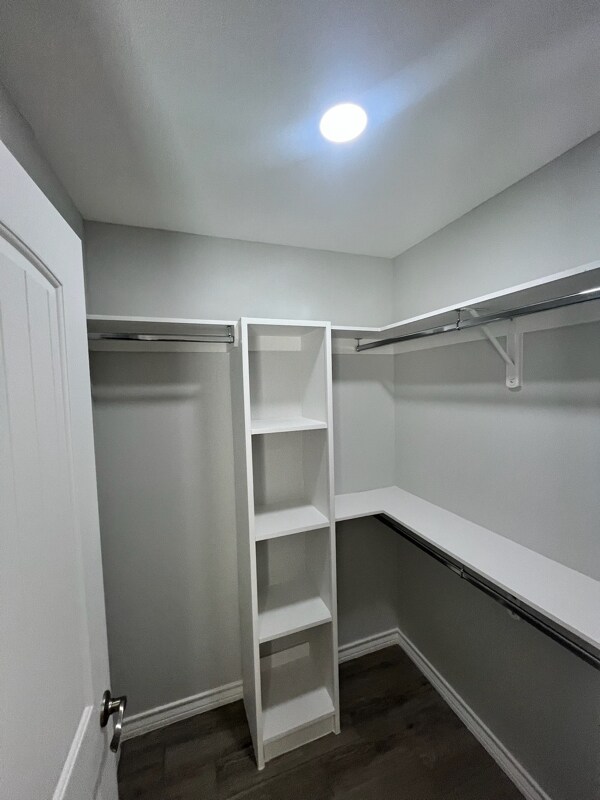 Building Photo - 1810 Atrium Pl Dr