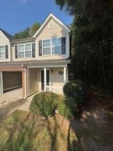Building Photo - 6213 Hickory Ln Cir