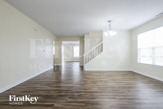 Foto del edificio - 8038 Harshaw Dr
