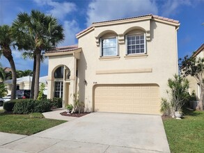 Building Photo - 728 NW 156th Ave