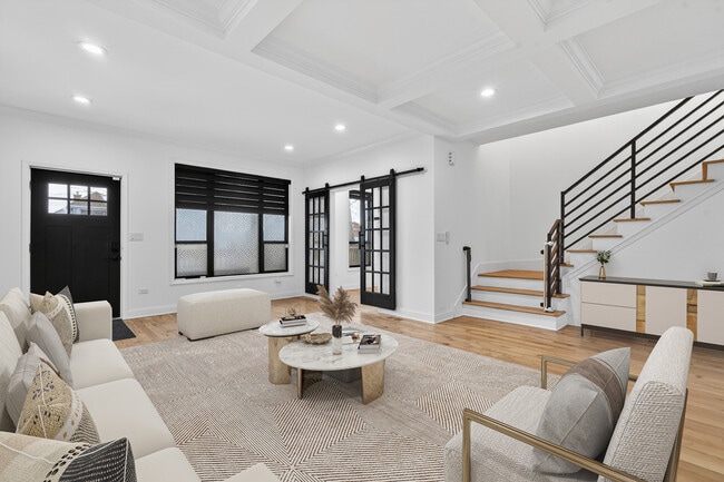 Foto del edificio - 2514 S Harvey Ave