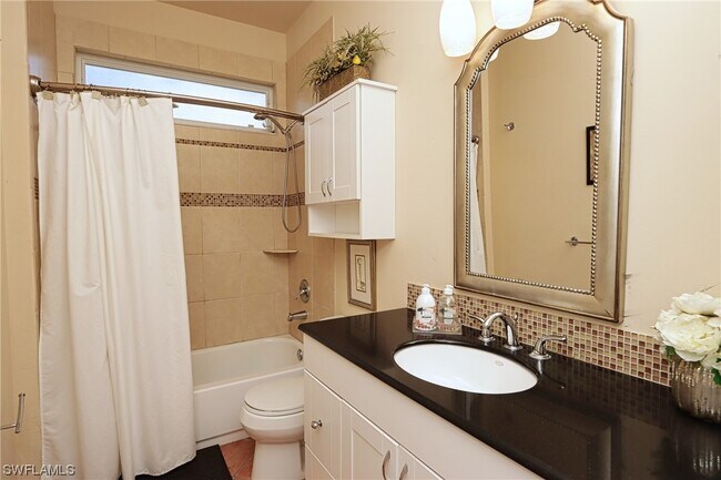Foto del edificio - 934 Briarwood Blvd