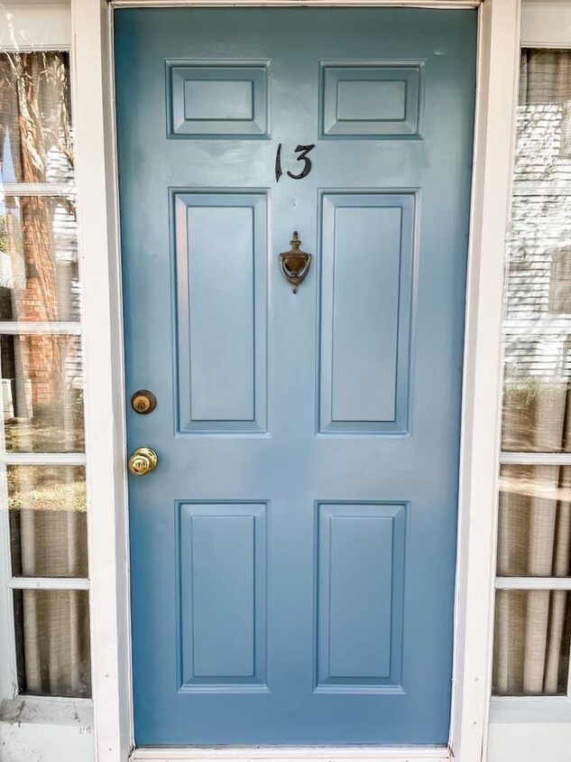 Primary Photo - 1110 Audubon Ave