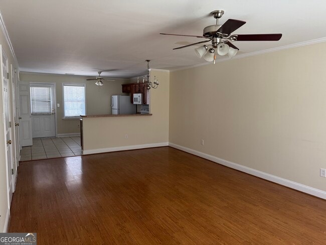 Building Photo - 135 Logmont Trace