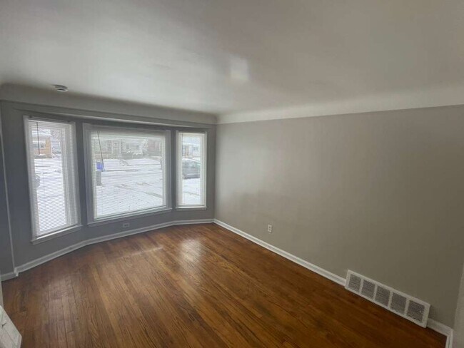 Foto del edificio - 9091 Westwood St