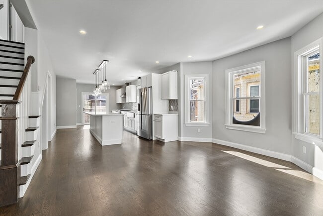 Foto del edificio - 83 Centre St