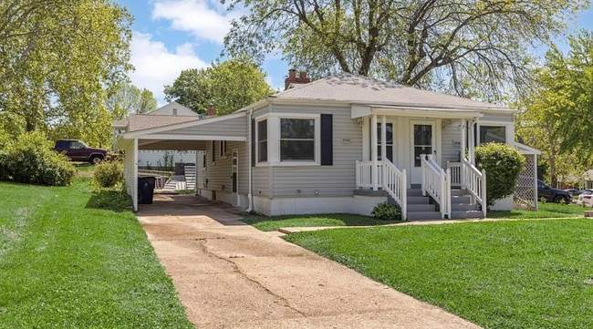 Building Photo - 3536-3540 St Sebastian Ln