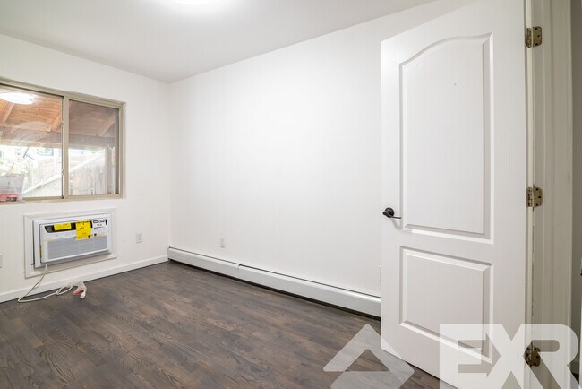 Foto del edificio - 218 Lexington Ave