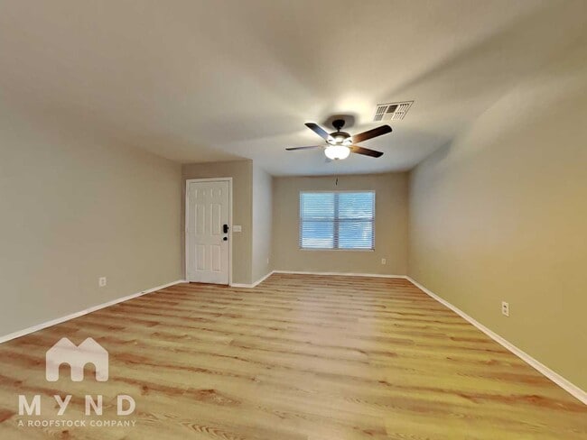 Building Photo - 1549 Tan Tara Trl