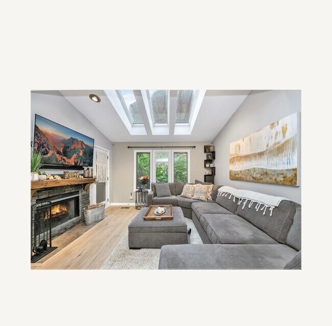 Foto del edificio - 757 Spinnaker Ct