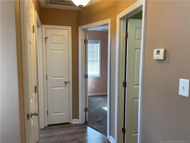 Foto del edificio - 1508 Belews Creek Ln