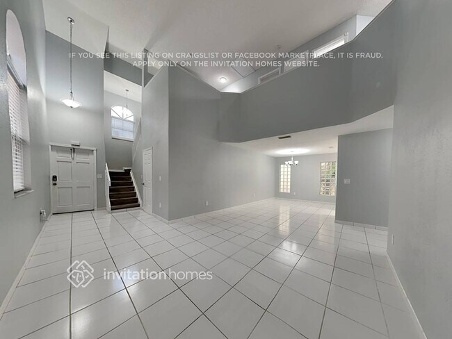 Building Photo - 1658 SW 158th Ave
