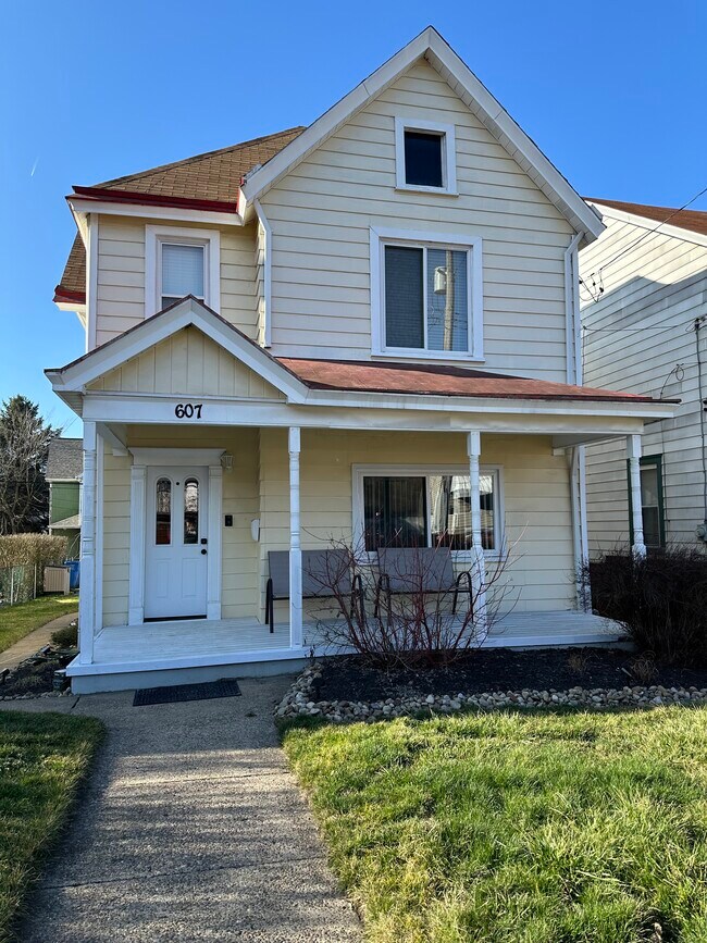 Building Photo - 607 Idlewood Ave
