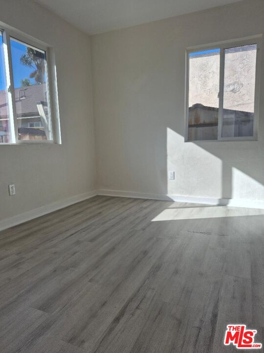 Building Photo - 15422 S Catalina Ave