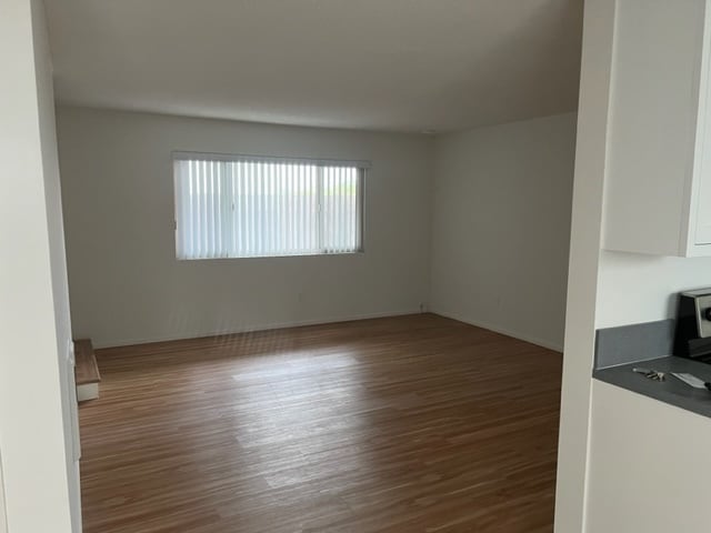 Sala de estar - 113 S Irena Ave