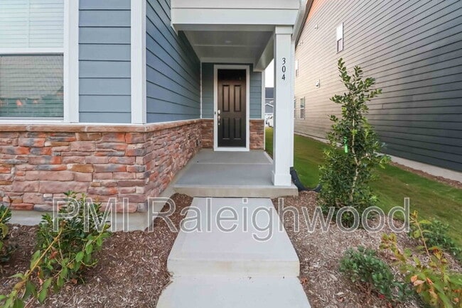 Building Photo - 304 Canyon Spring Trl