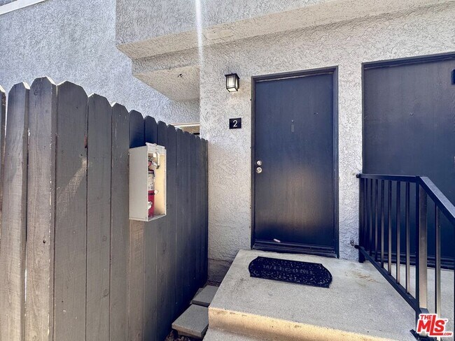 Building Photo - 9939 Topanga Canyon Blvd