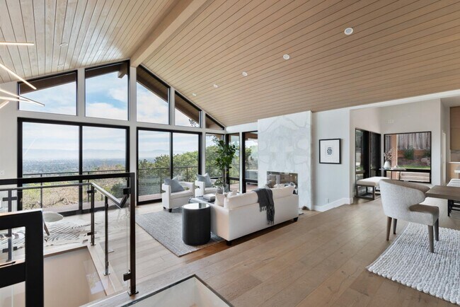 Foto del edificio - 24745 Olive Tree Ln