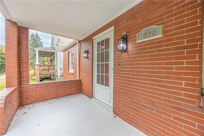 Foto del edificio - 552 Stephens St