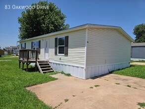 Building Photo - 83 Oakwood Dr